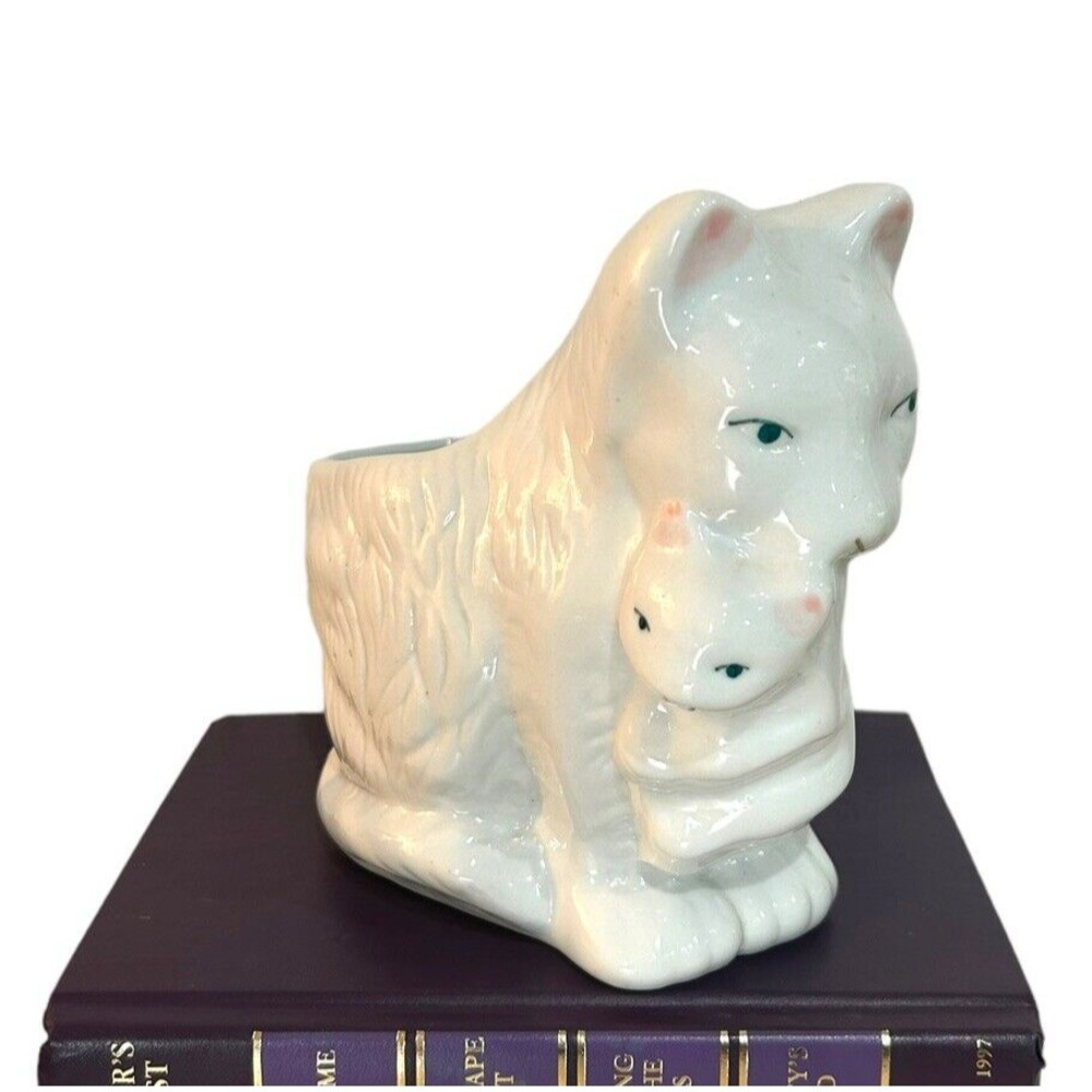 Vtg White Ceramic Persian Mother Cat w/ Baby Kitten Planter Handpainted Boho
